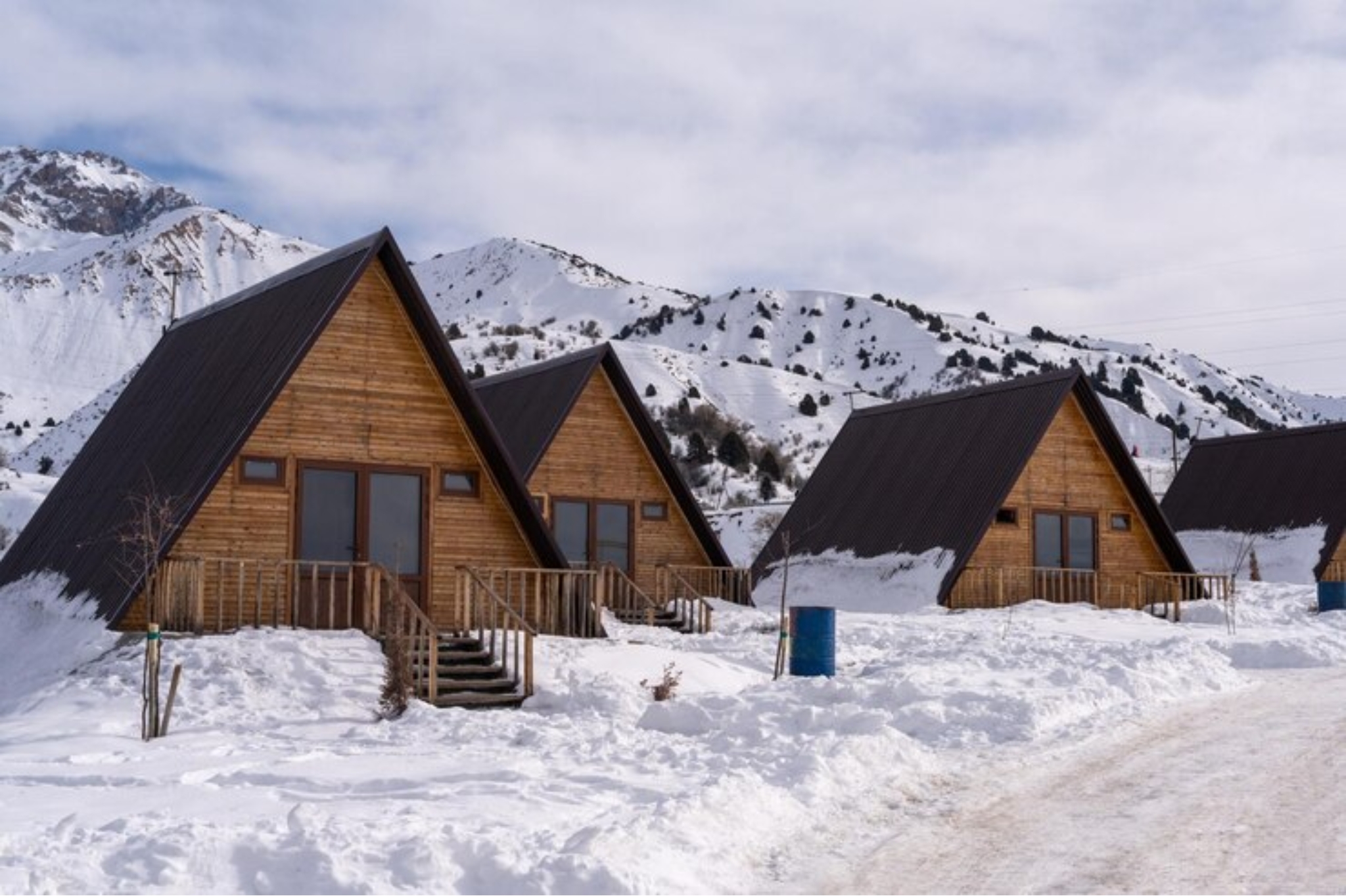 10 Best Stay in Spiti Valley with Mountain Views